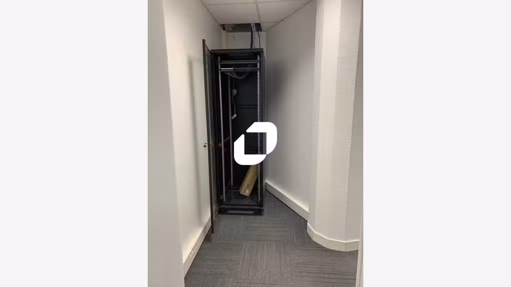 A louer Bureaux 871m² Lognes