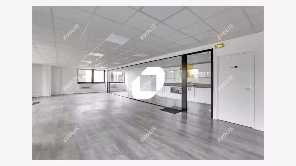 A louer Bureaux 873m² Lognes
