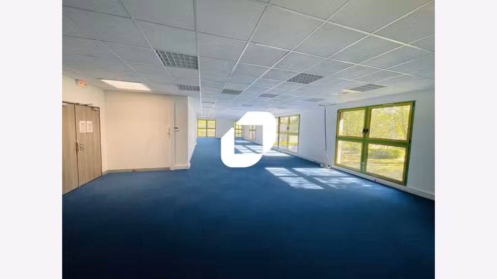 A louer Bureaux 167m² Lognes