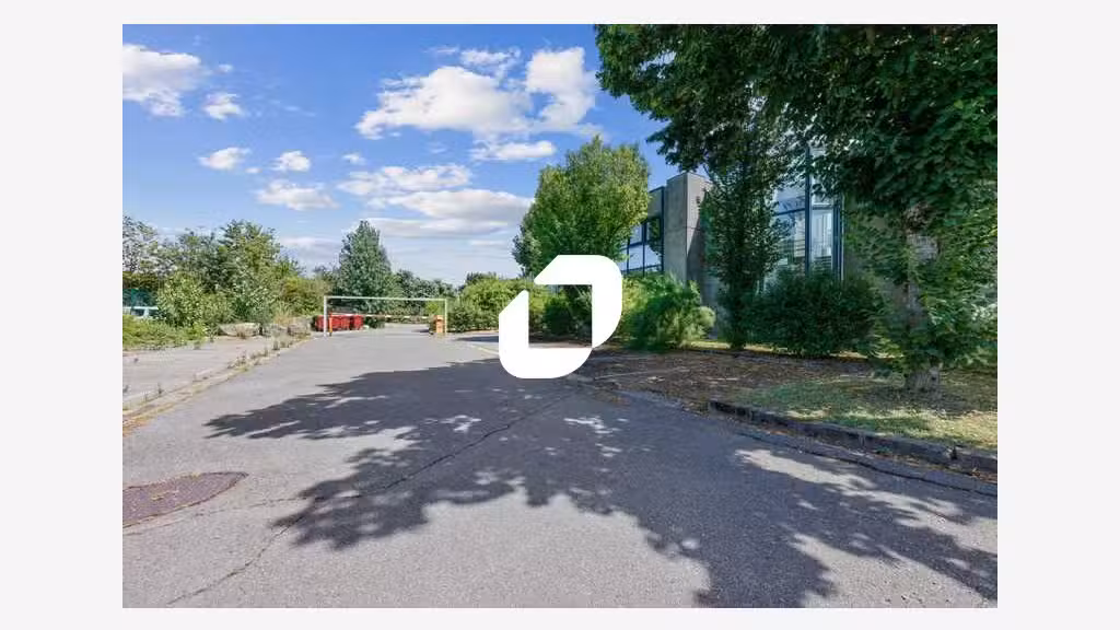 A louer Bureaux 546m² Lognes