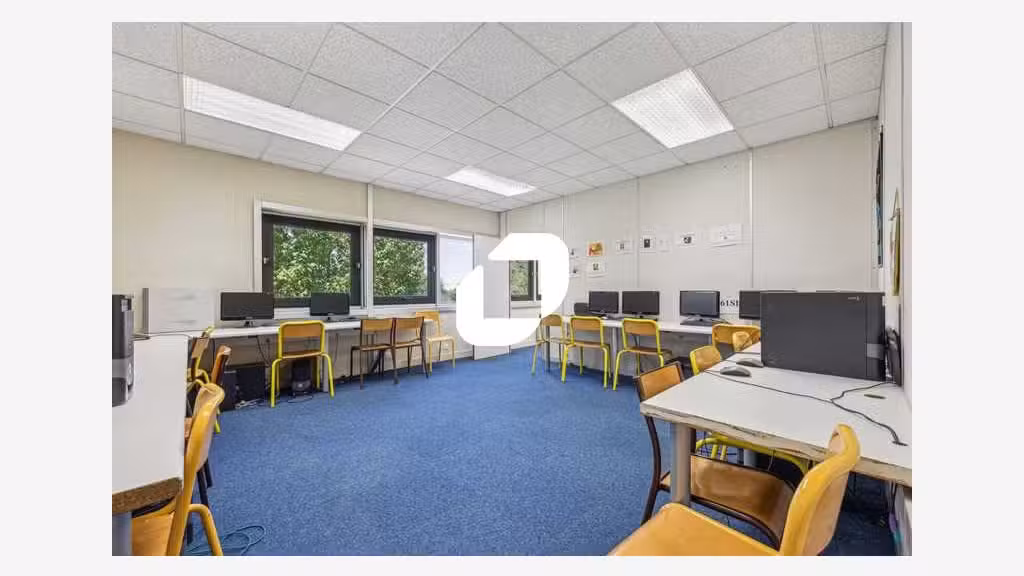 A louer Bureaux 546m² Lognes