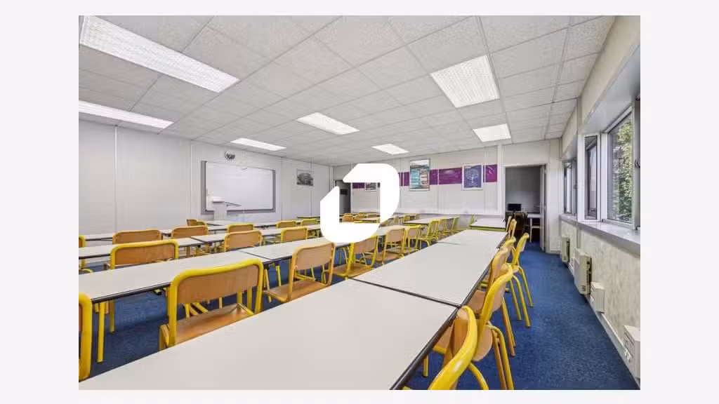 A louer Bureaux 546m² Lognes
