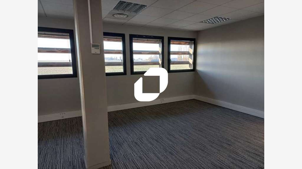 A louer Bureaux 130m² Loos