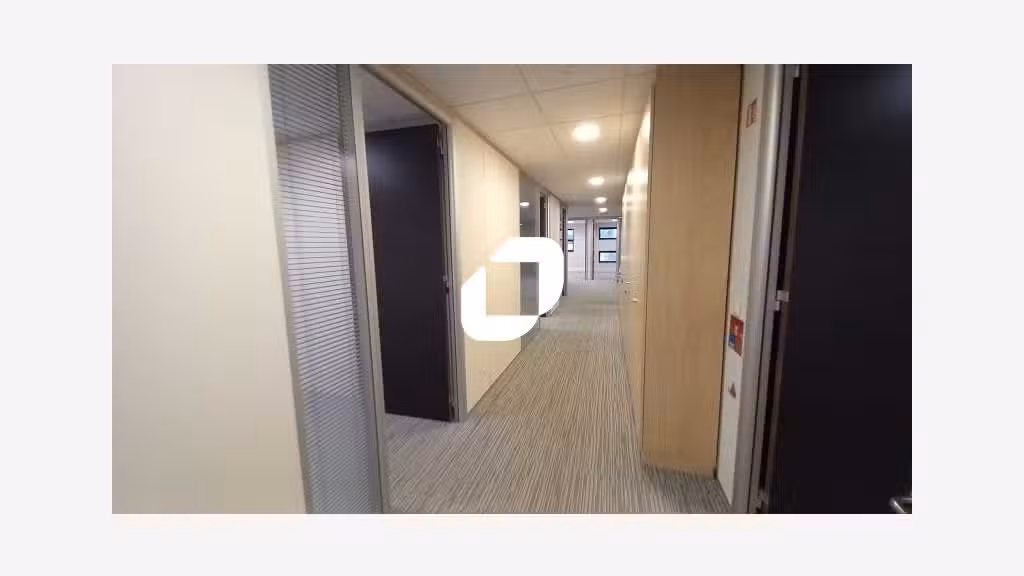 A louer Bureaux 1899m² Loos