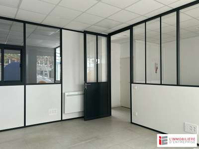 BUREAUX à louer dans le 56
