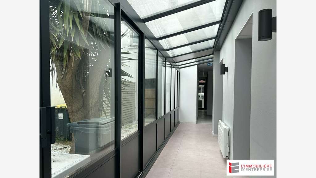BUREAUX à louer dans le 56