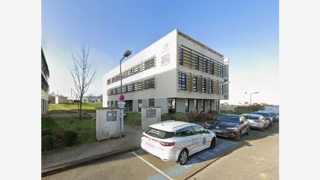 BUREAUX À LOUER À LORIENT. DES ESPACES AMÉNAGÉS ET