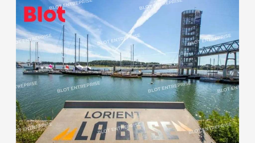 À LOUER - BUREAUX - LORIENT - 57 m²
