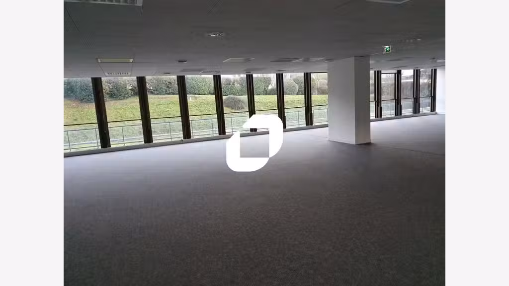 A louer Bureaux 3541m² Louveciennes
