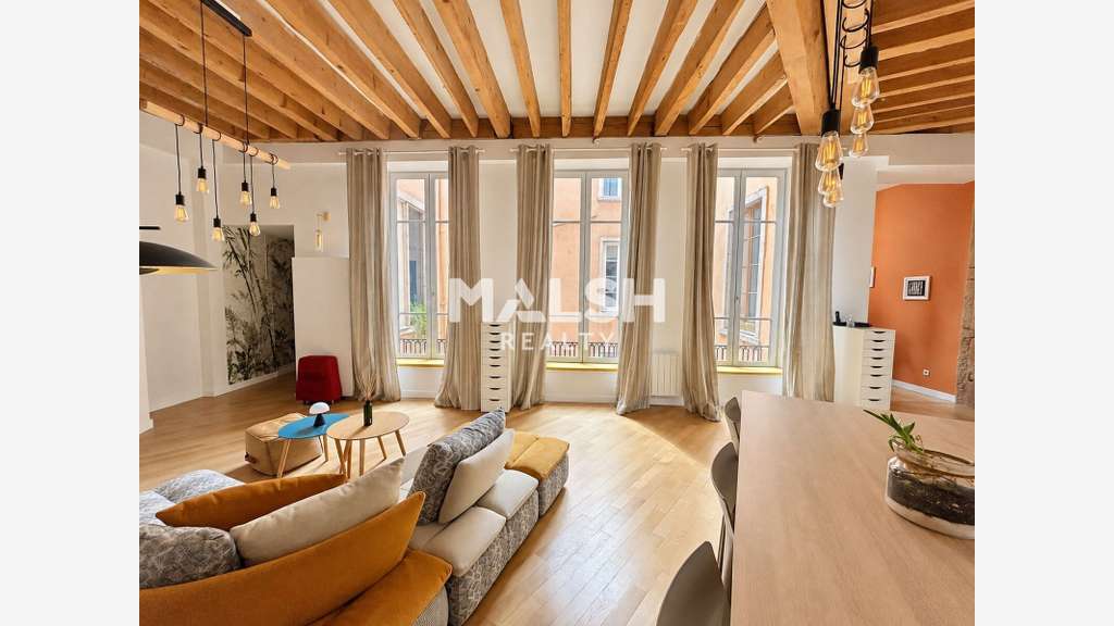 BUREAUX - A LOUER - 87 m² - LYON 1