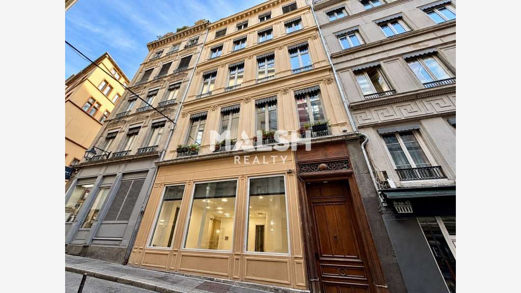 BUREAUX - A LOUER - 87 m² - LYON 1
