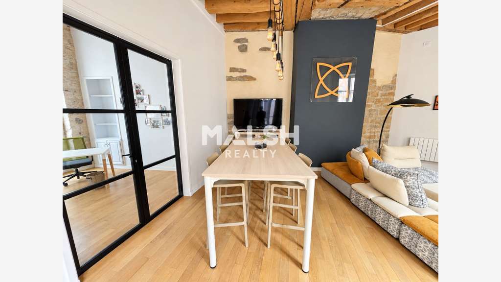BUREAUX - A LOUER - 87 m² - LYON 1