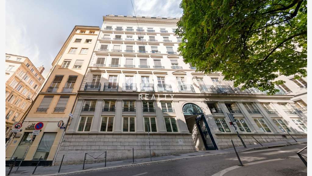 BUREAUX À LOUER - 279 M² SUR 2 NIVEAUX - LYON 1
