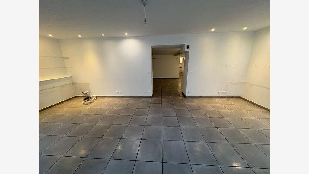 A louer local commercial de 97m² à Lyon 69001