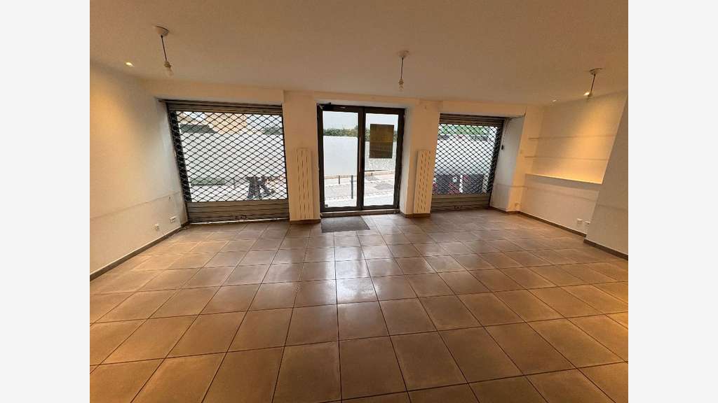 A louer local commercial de 97m² à Lyon 69001