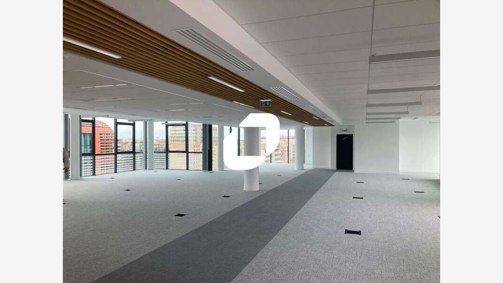 A louer Bureaux 4588m² Lyon