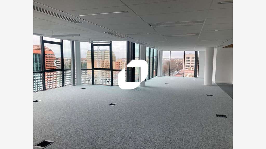 A louer Bureaux 4588m² Lyon