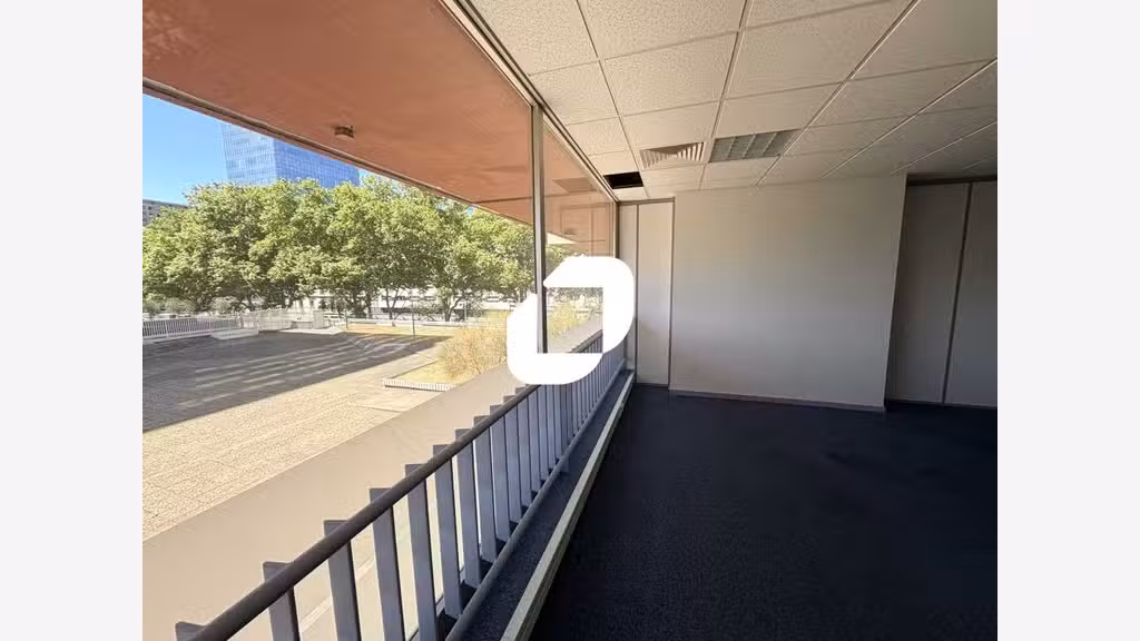 A louer Bureaux 2068m² Lyon