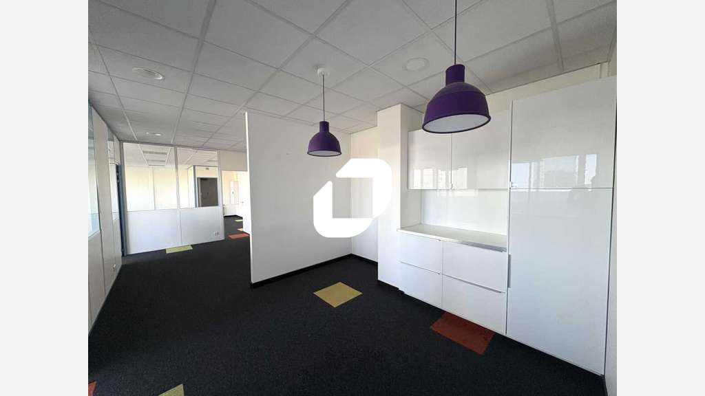 A louer Bureaux 2068m² Lyon
