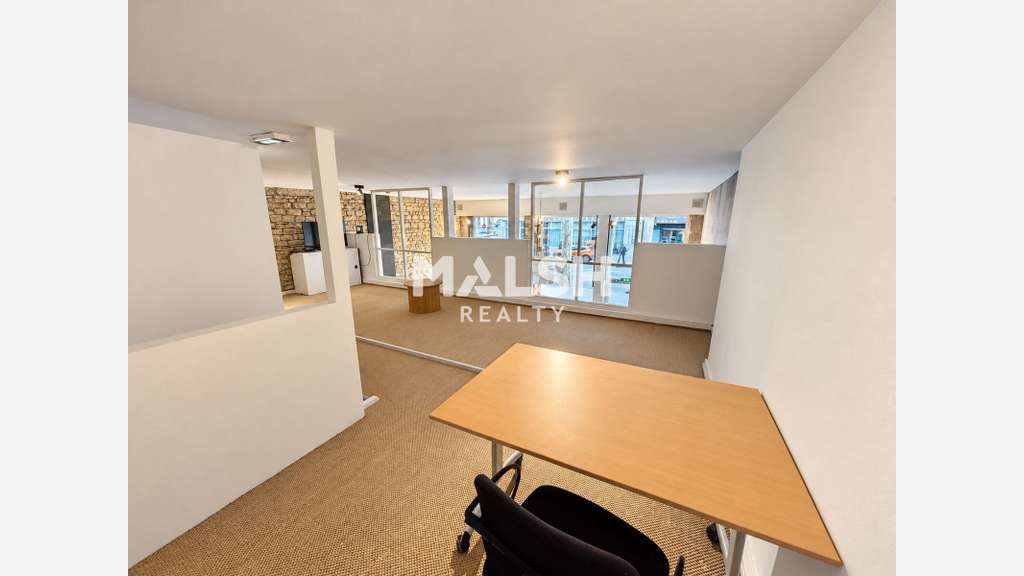 BUREAUX - A LOUER - LYON 3 - 215 M²