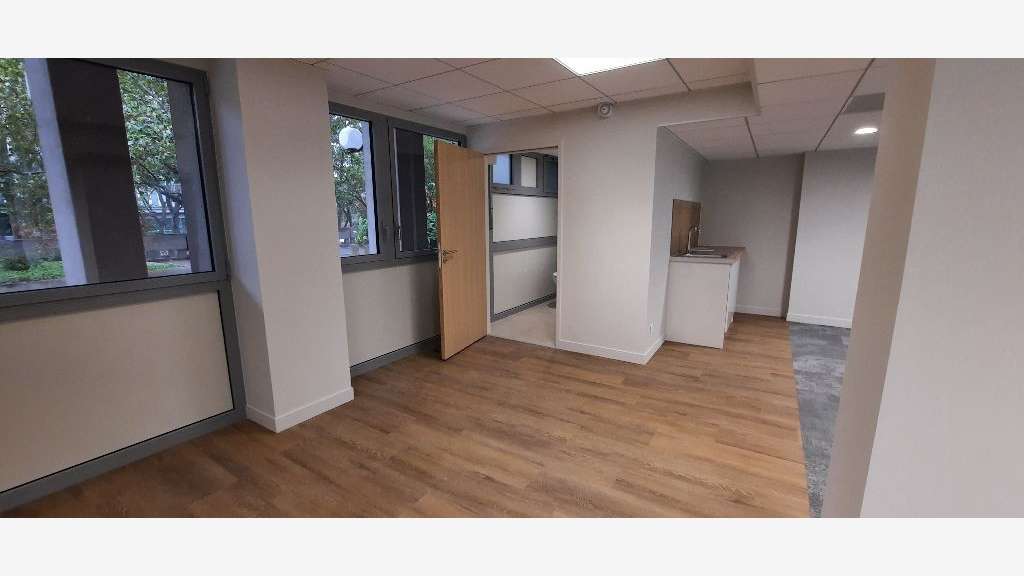 BUREAUX A LOUER PART DIEU