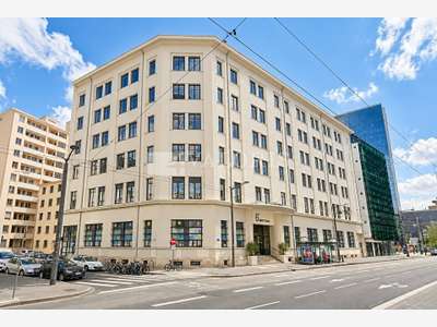 Bureaux lumineux dès 295 m² à louer à Lyon 6e