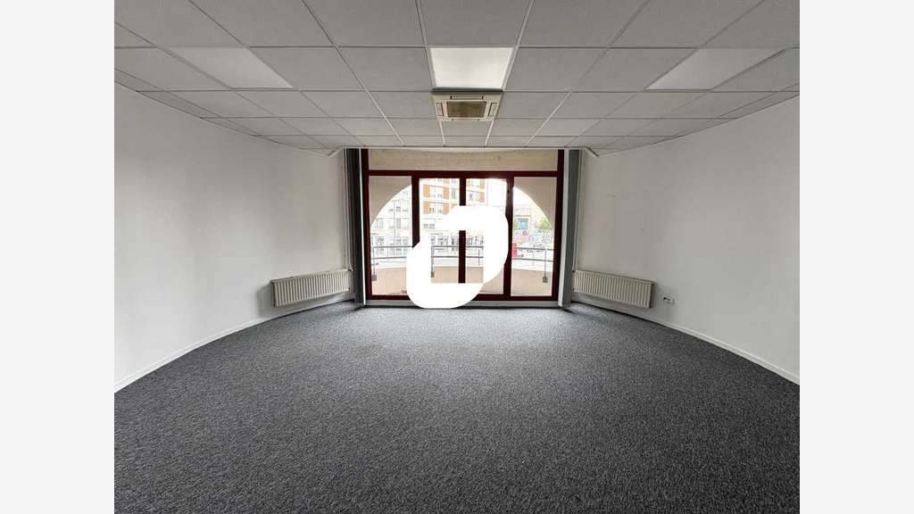 A louer Bureaux 2130m² Lyon