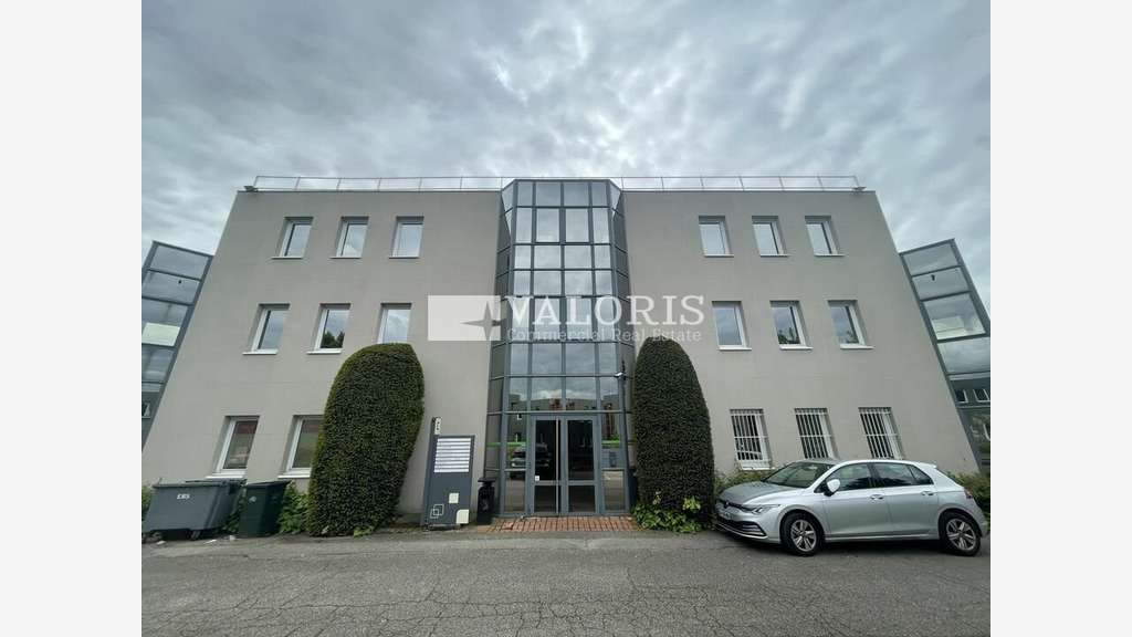 Bureaux 152m² à louer à Lyon 7e Gerland 