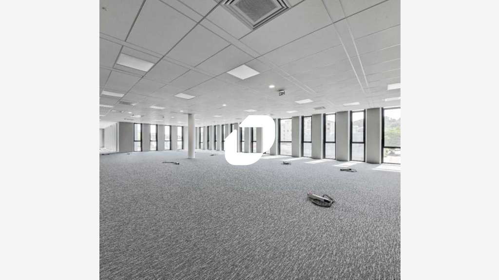 A louer Bureaux 3825m² Lyon