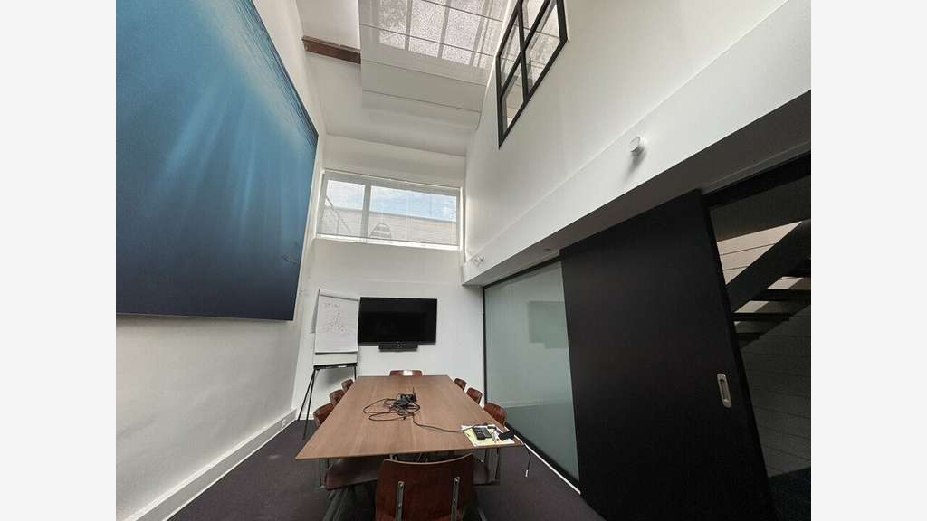 A louer bureaux 435m² en fond de cours Lyon 69009