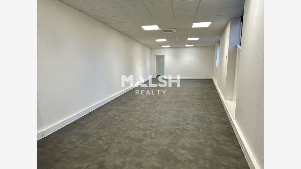 Bureaux 319m² à louer à Gorges de Loup Lyon 9 