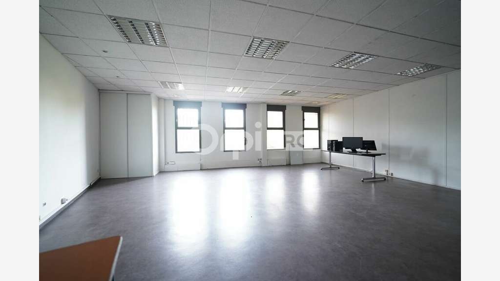 BUREAUX À LOUER  140 m²  LYON 9 (Gorge de Loup)