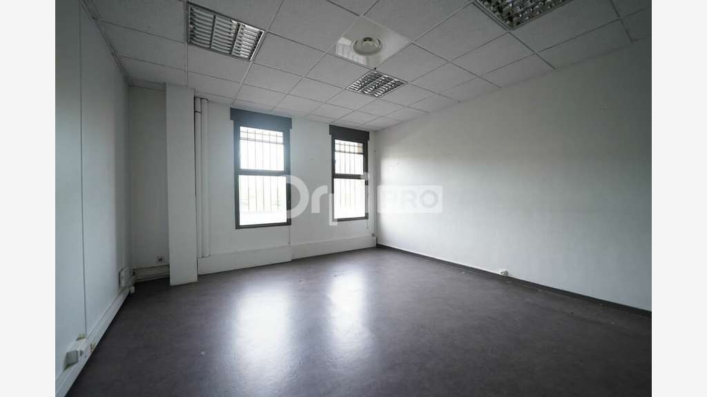 BUREAUX À LOUER  140 m²  LYON 9 (Gorge de Loup)