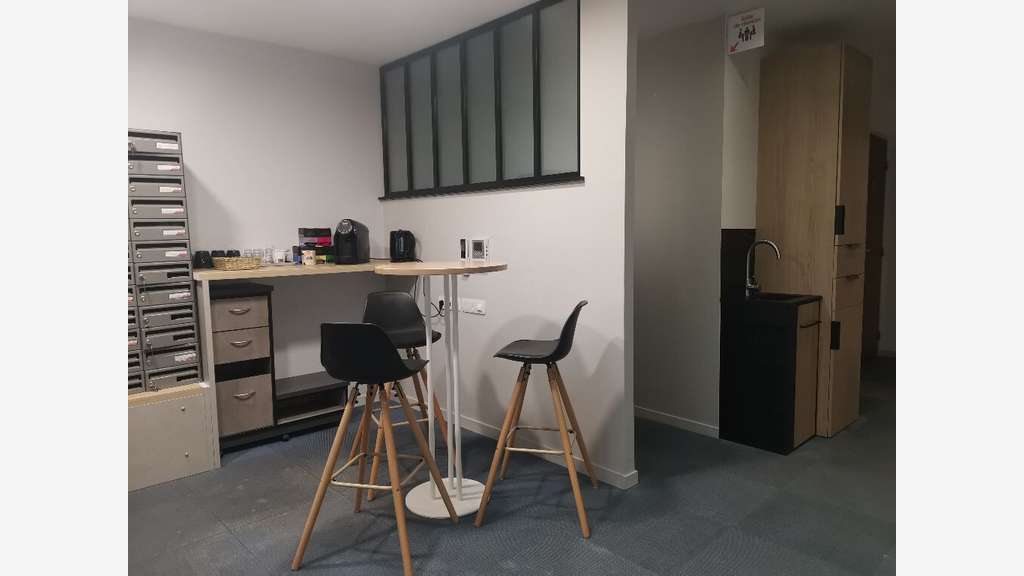 A louer bureaux 15me à Mâcon Rue Tourneloup