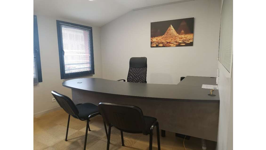 A louer bureaux 15me à Mâcon Rue Tourneloup