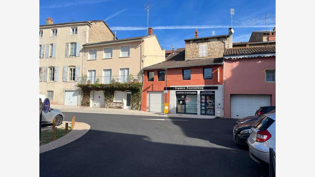 A louer bureaux 15me à Mâcon Rue Tourneloup
