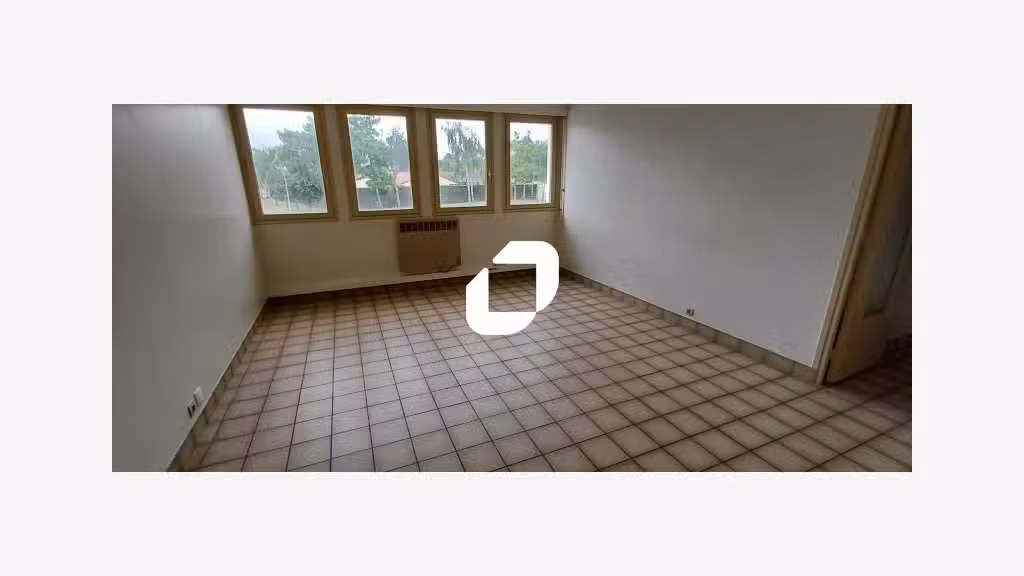 A louer Bureaux 75m² Magnanville