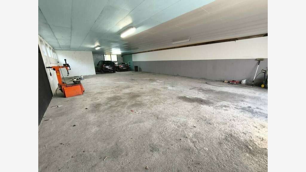 Bureaux 210m² à louer à Malemort-sur-Corrèze  