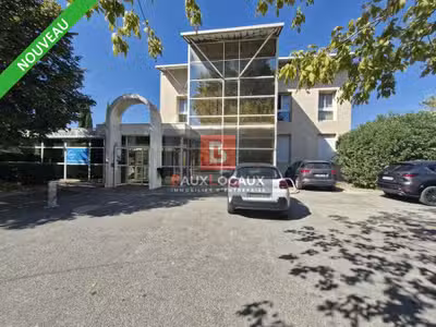 Bureaux 27m² à louer en cabinet médical Marignane