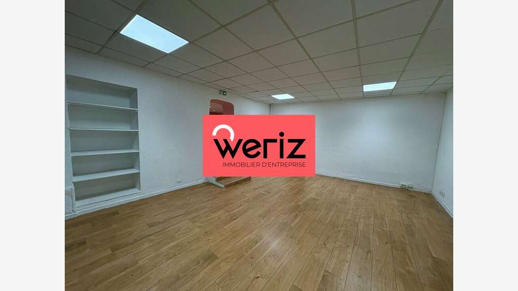 Bureaux 85m² à louer belle vitrine à Marseille 6e