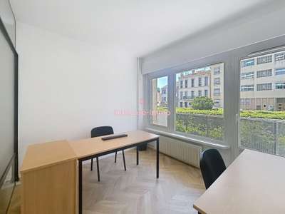 Loue bureau 11m² en centre affaires à Marseille 8