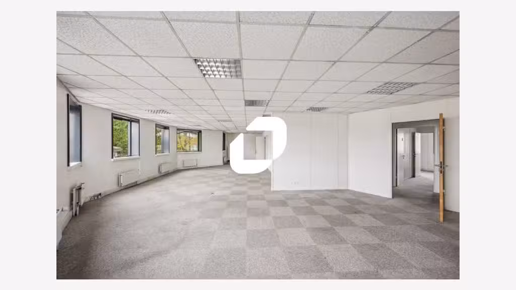 A louer Bureaux 484m² Massy