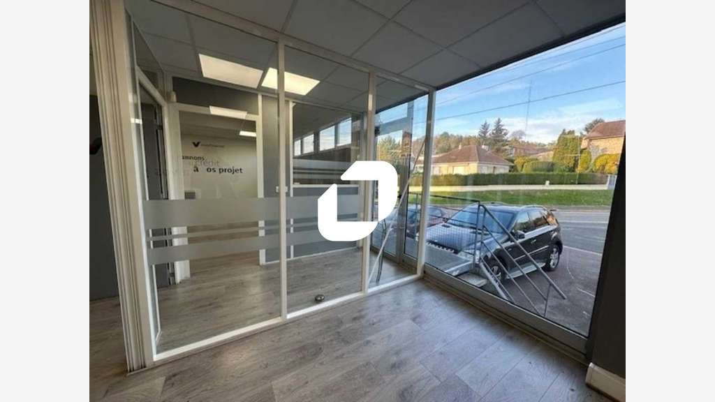 A louer Bureaux 105m² Maule