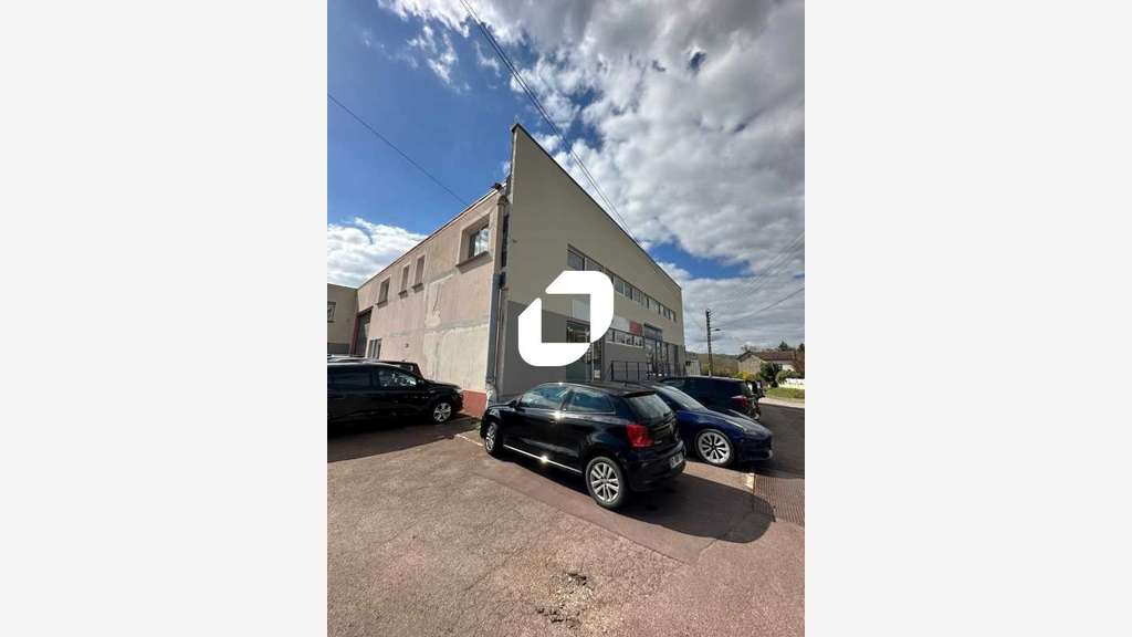 A louer Bureaux 105m² Maule