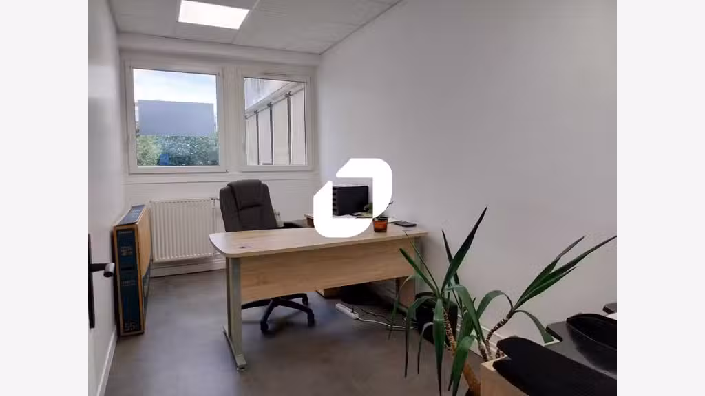 A louer Bureaux 68m² Maurepas