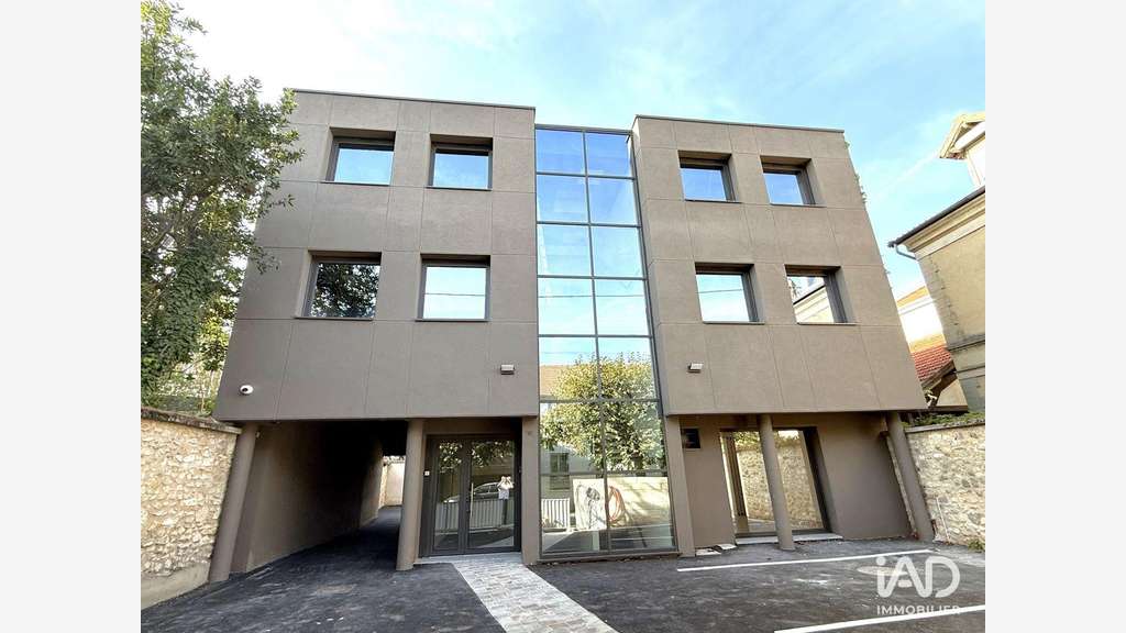 A louer plateau de bureaux très lumineux à Melun