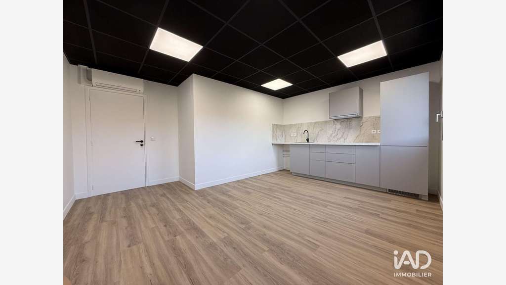 A louer bureaux très lumineux 130m² R+1 à Melun