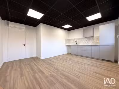 A louer bureaux très lumineux 130m² R+1 à Melun