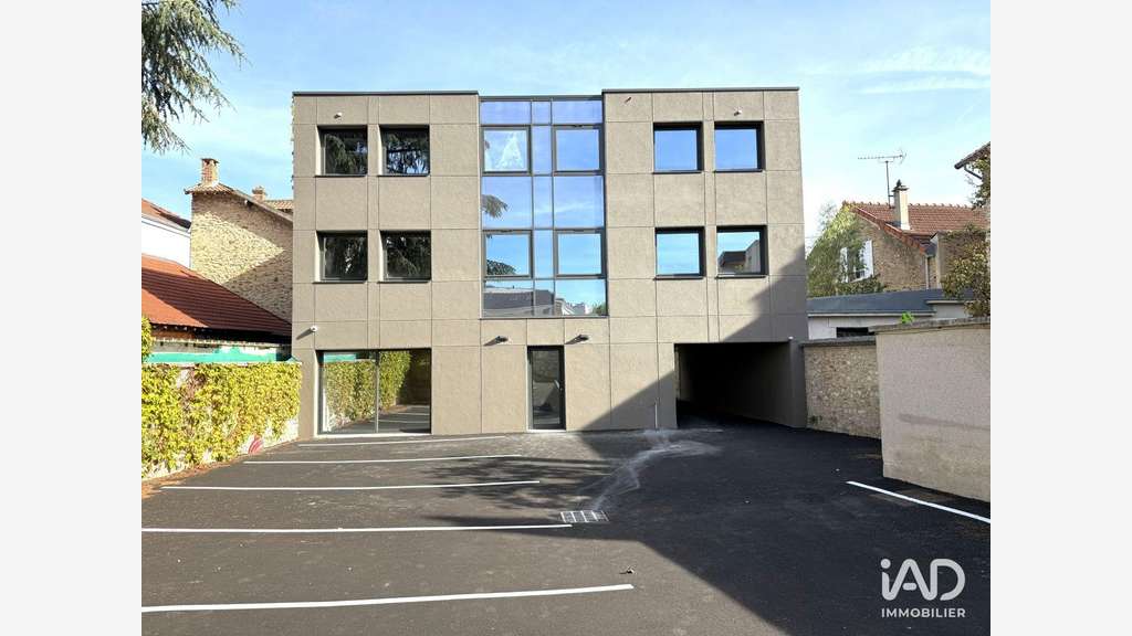 A louer bureau de 130m² au 2ème étage à Melun