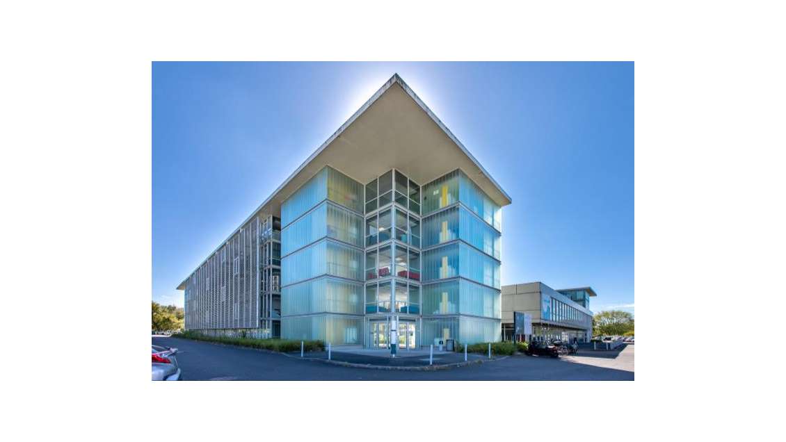 A louer bureau 116m² sortie N°11 à Mérignac